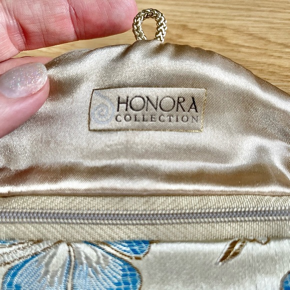 *SALE* Silk Jewelry Pouch with Zipper Closure - Picture 4 of 9